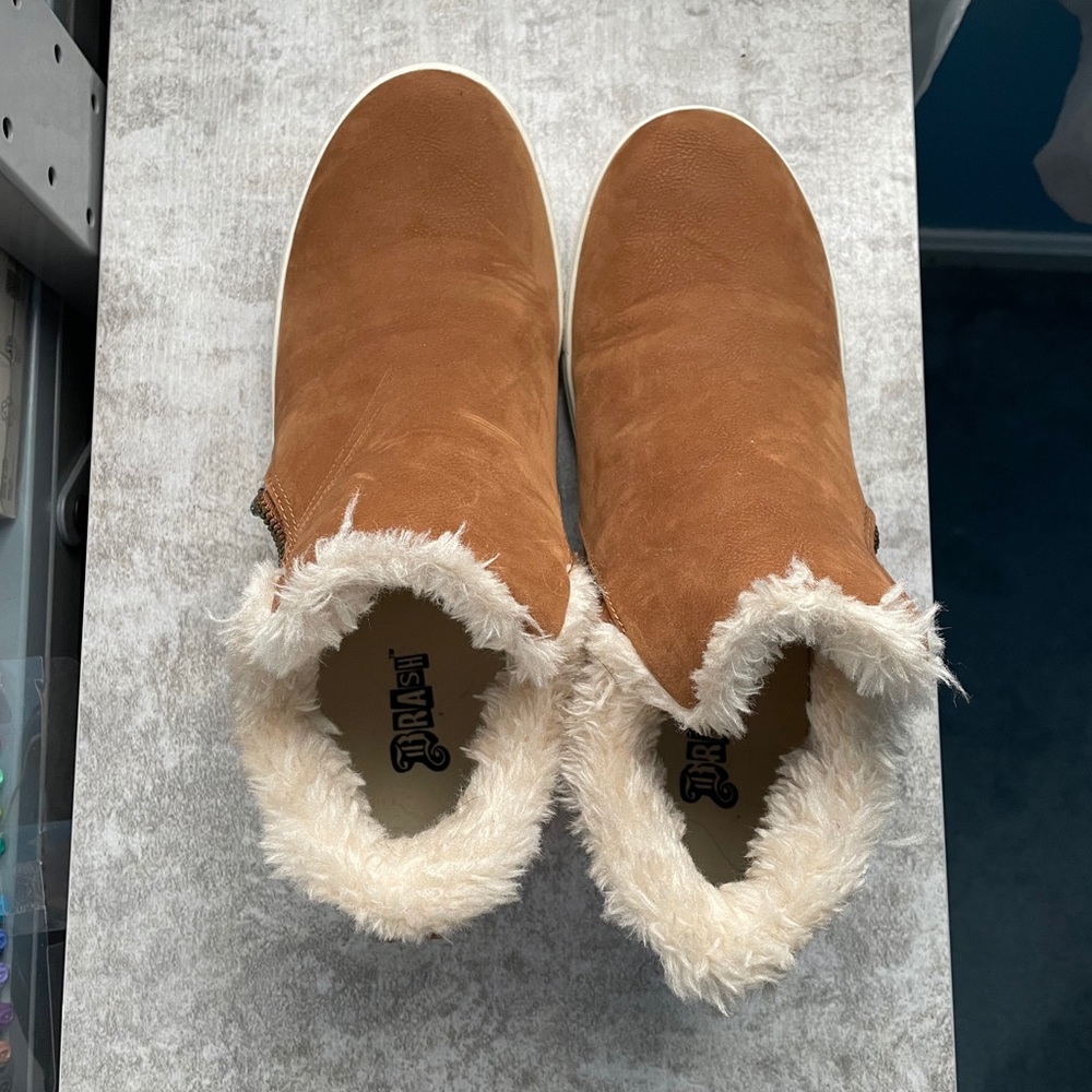 Women’s Shoes